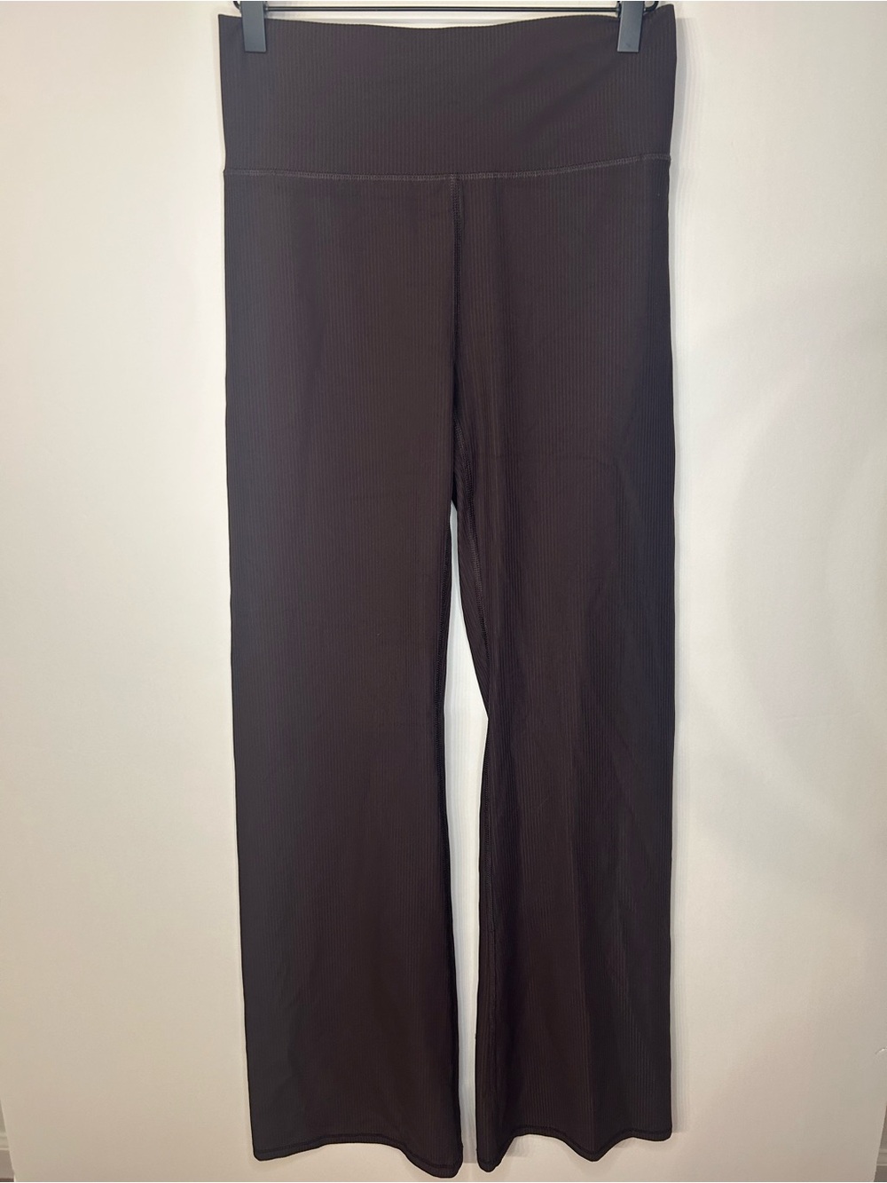 *NWOT* Avia Women’s Brown Ribbed Softscupt Straight Leg Leggings, Medium (8-10)